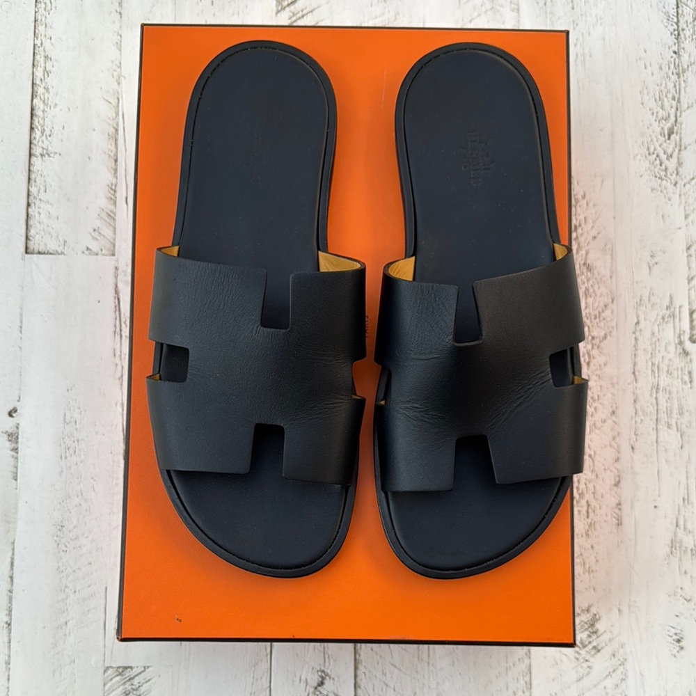 Hermes Men's Black Leather Izmir Sandals size 43